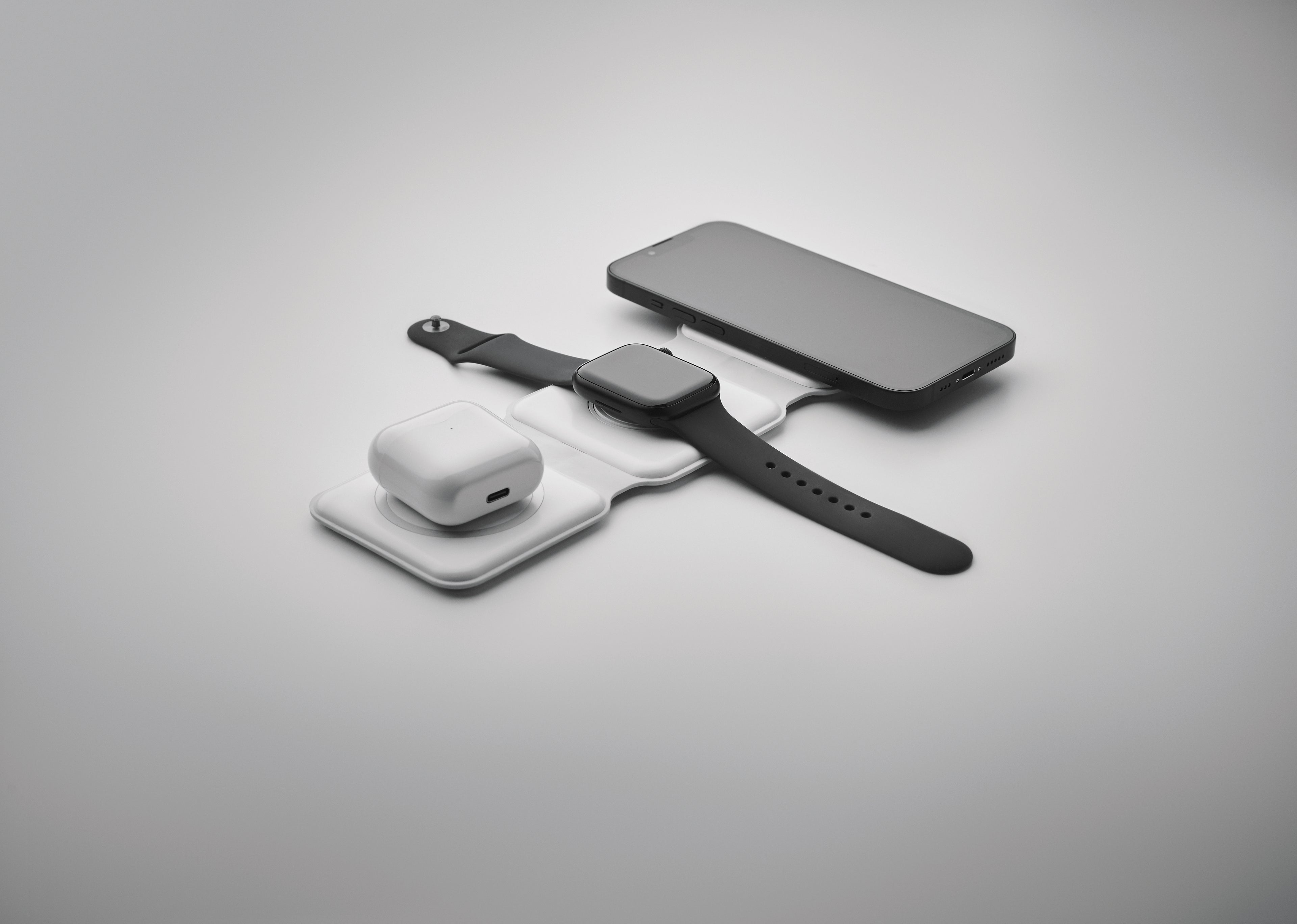 ORIO 3-in-1 Foldable Wireless Charging Station