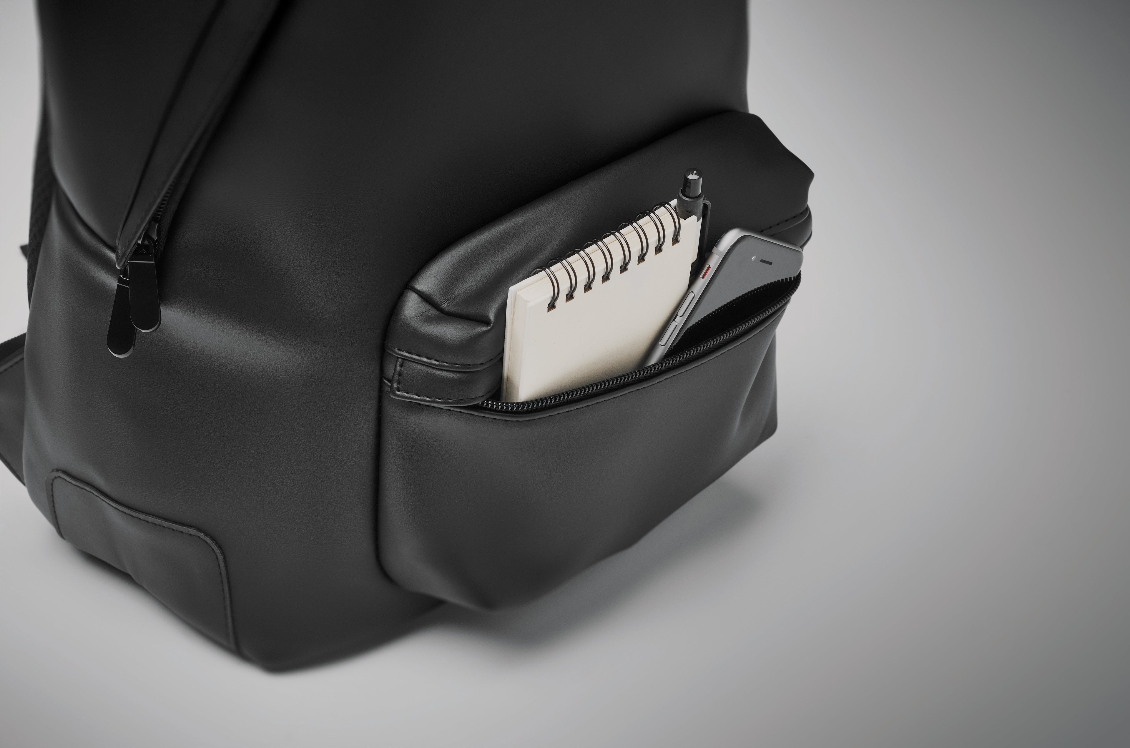 Bai 15" Laptop Backpack in Soft PU