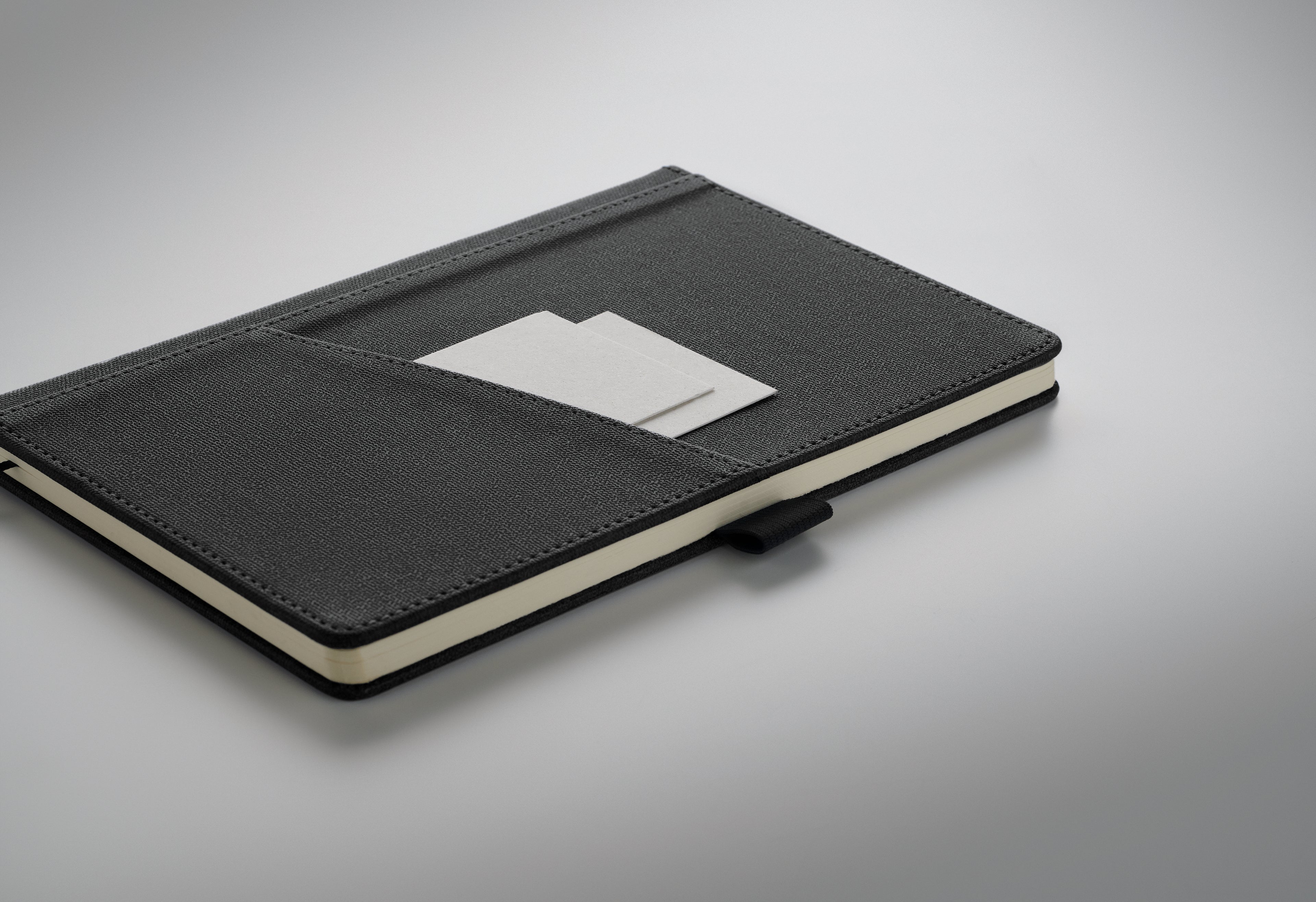 CINCO A5 Notebook with Front Pocket