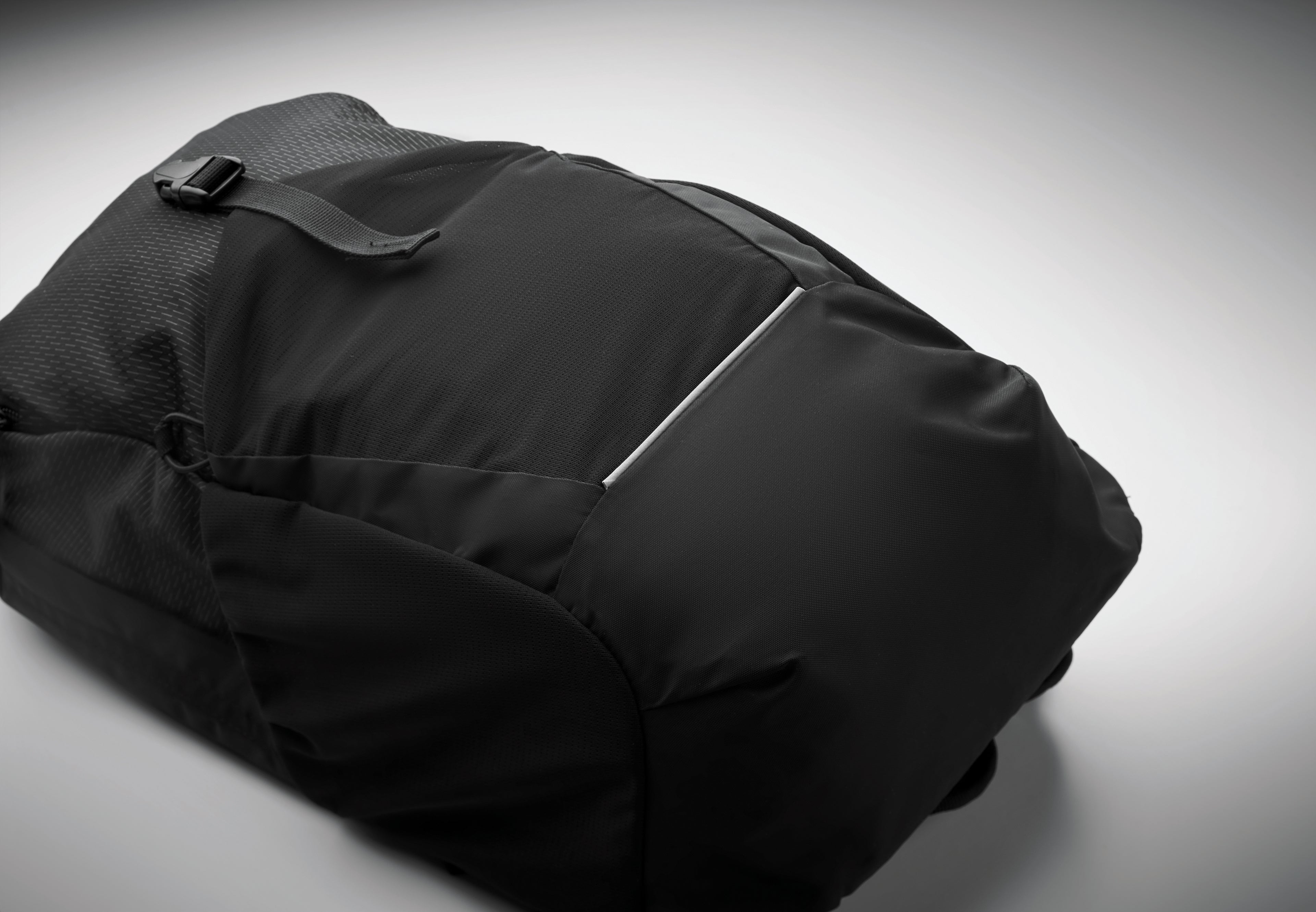 BAGGA 18L Water Repellent Hiking Backpack