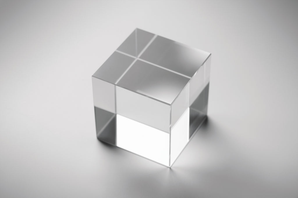 Kubeward Glass Cube Award with Gift Box
