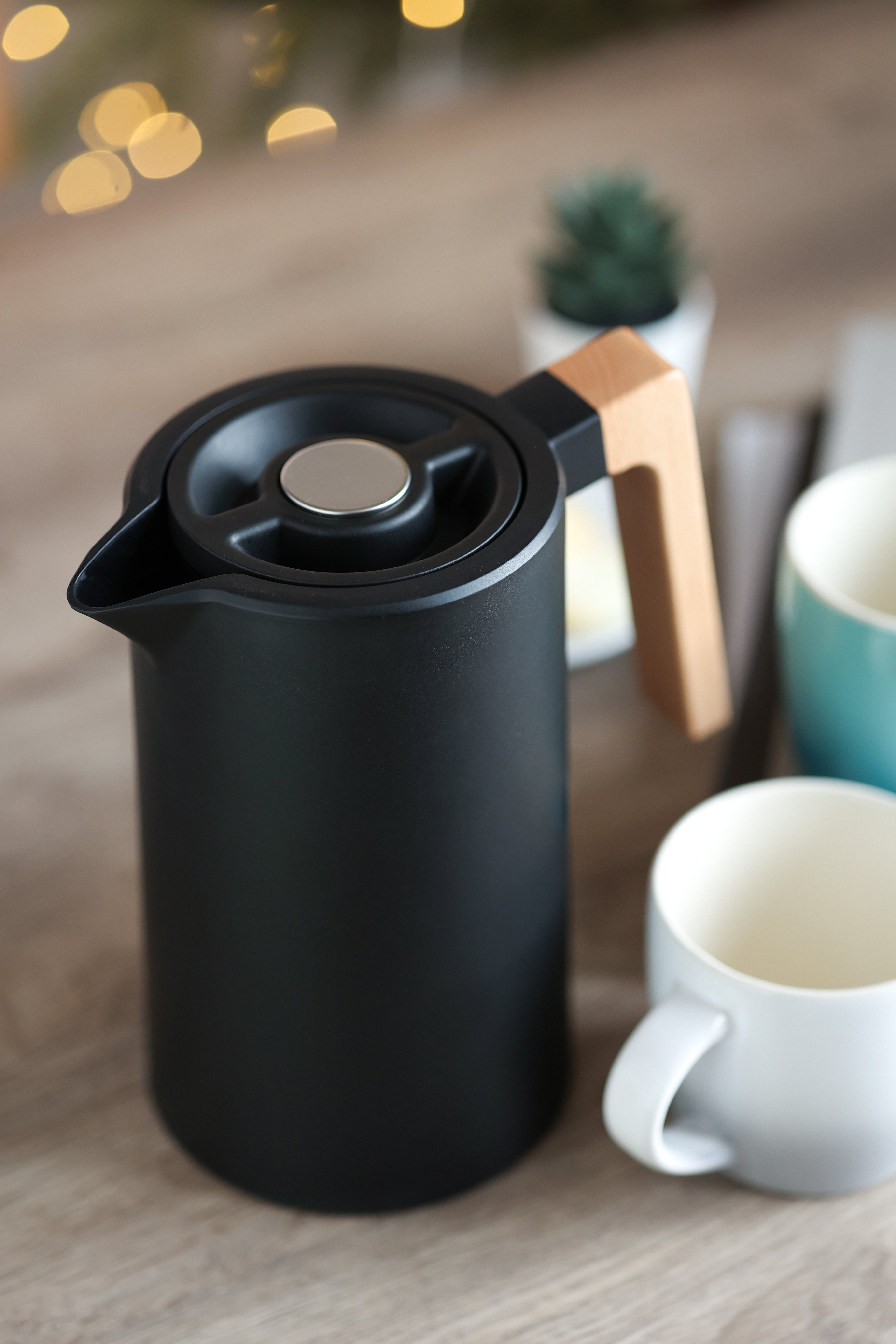 SERVIR Double Wall Insulated Vacuum Jug 1L