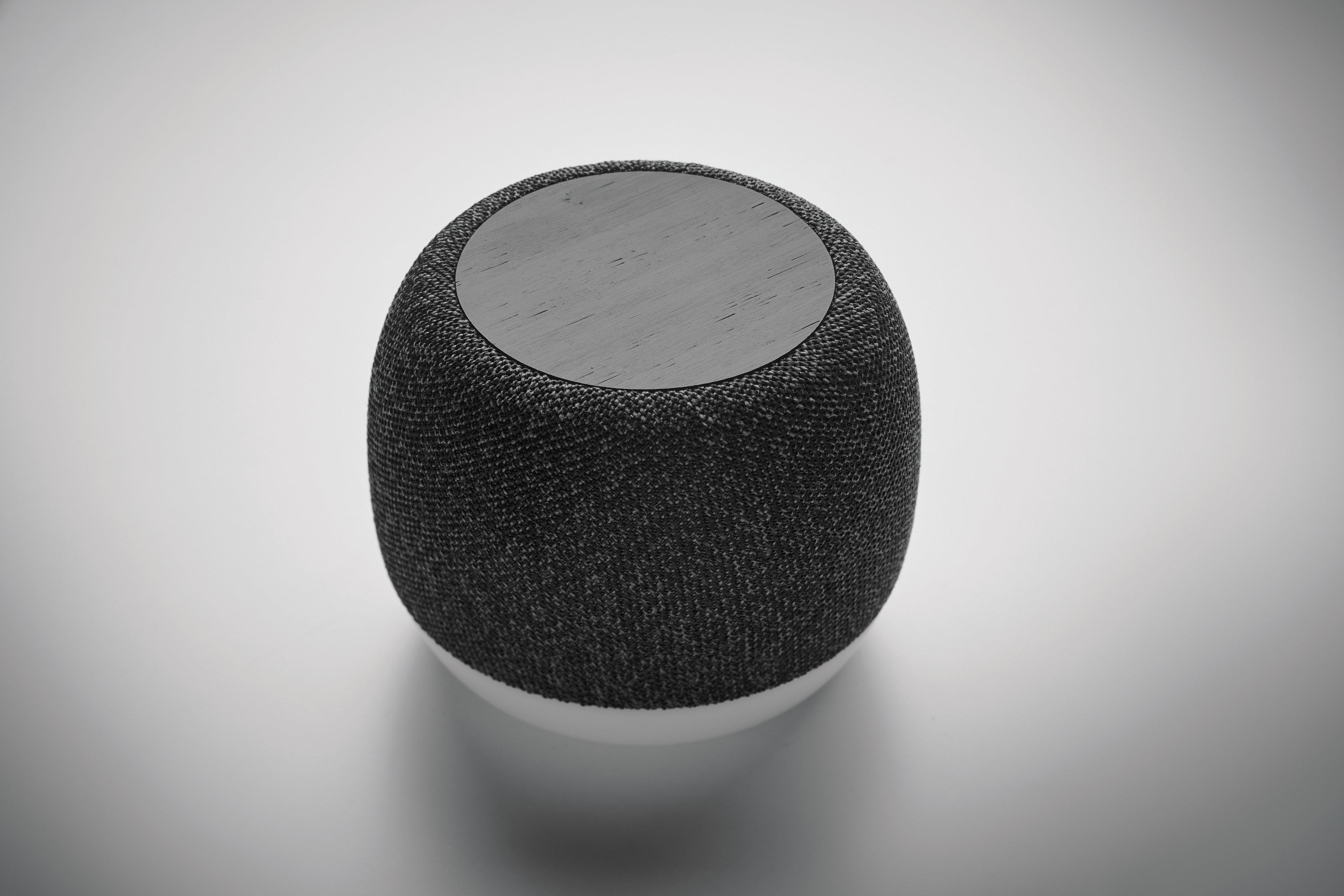 LISTOO+ 15W Wireless Charger Speaker with Mood Light