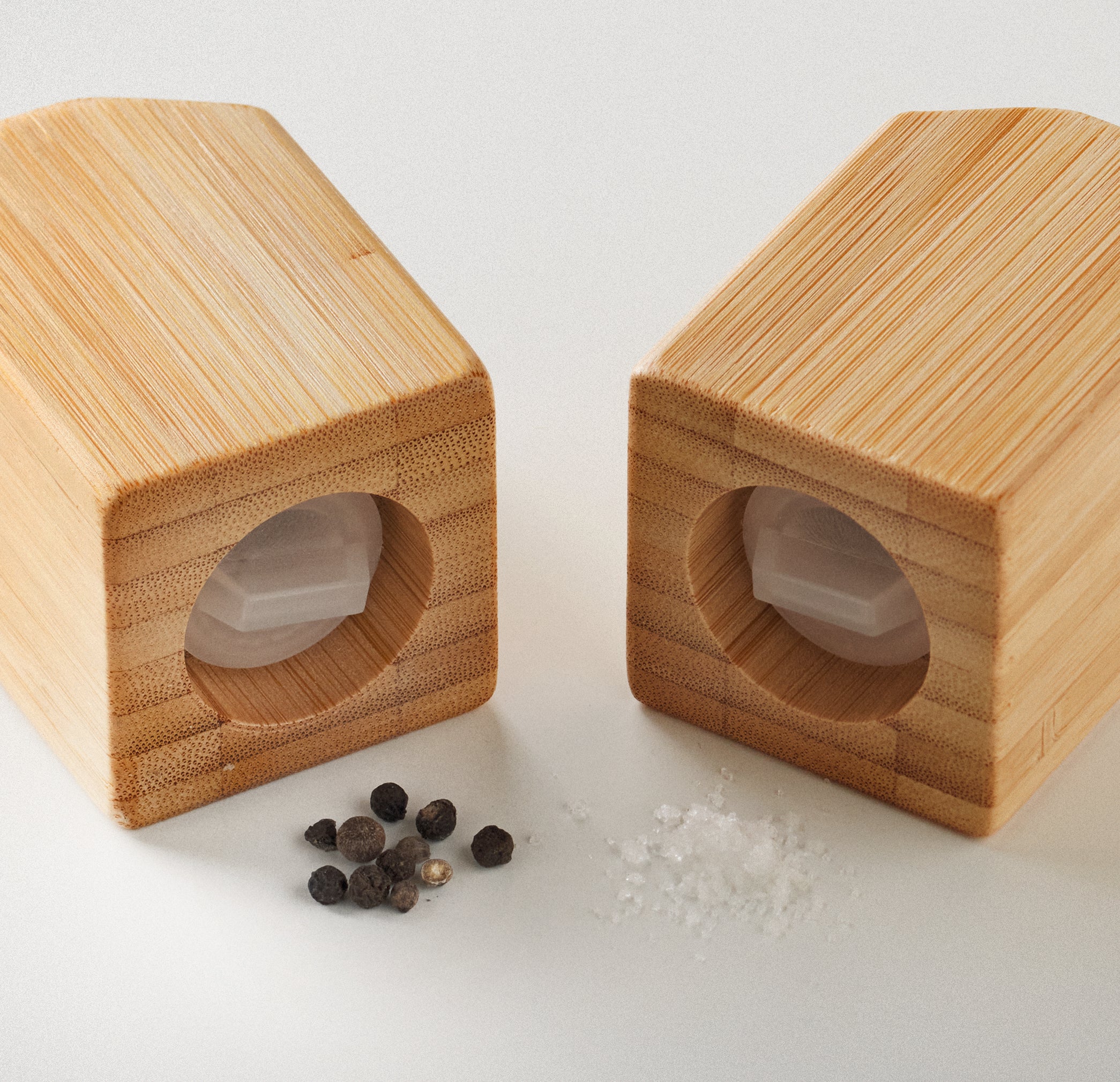 BOTH Bamboo Magnetic Salt and Pepper Shaker Set