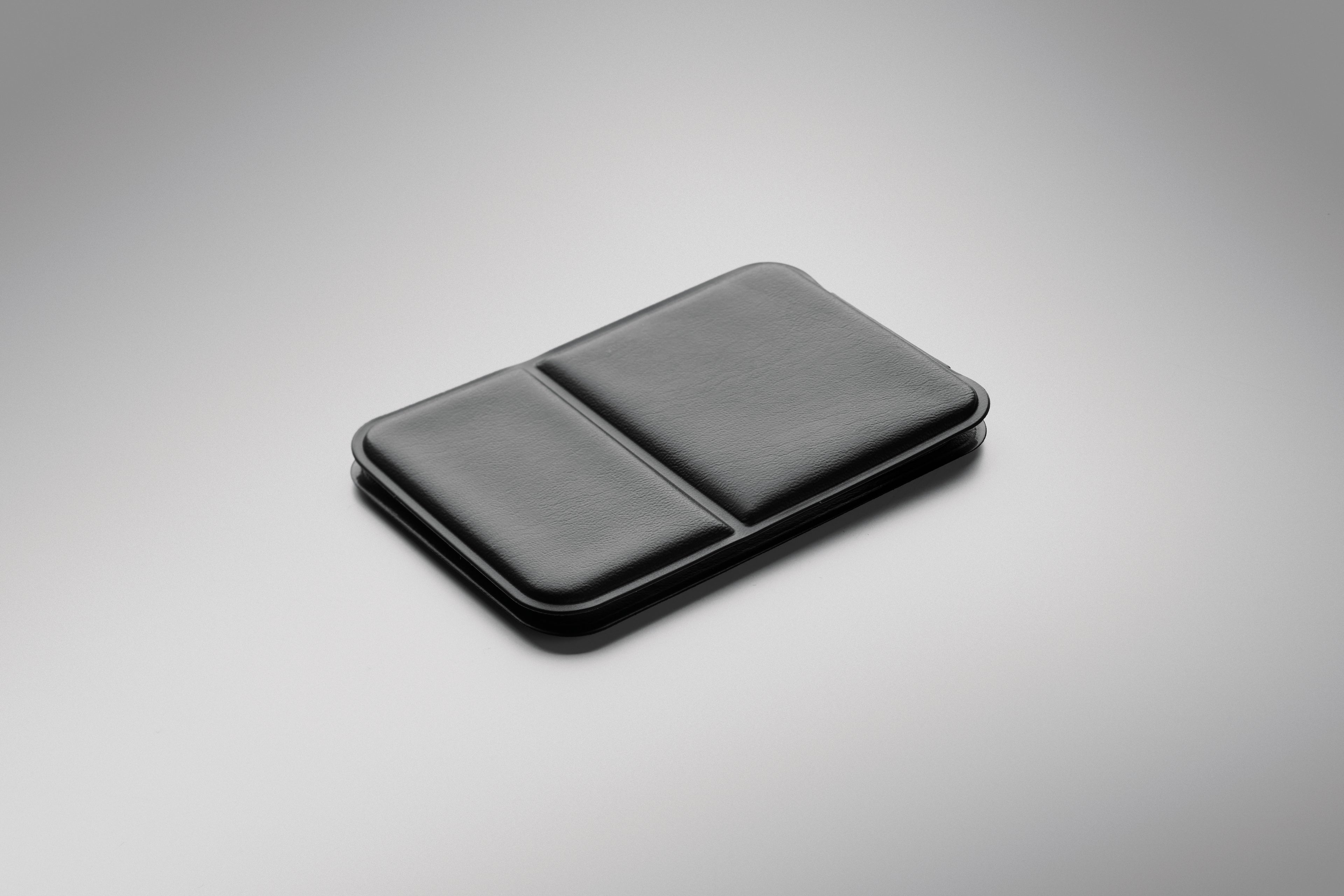 ITSME Compact Mirror in Foldable PU Case