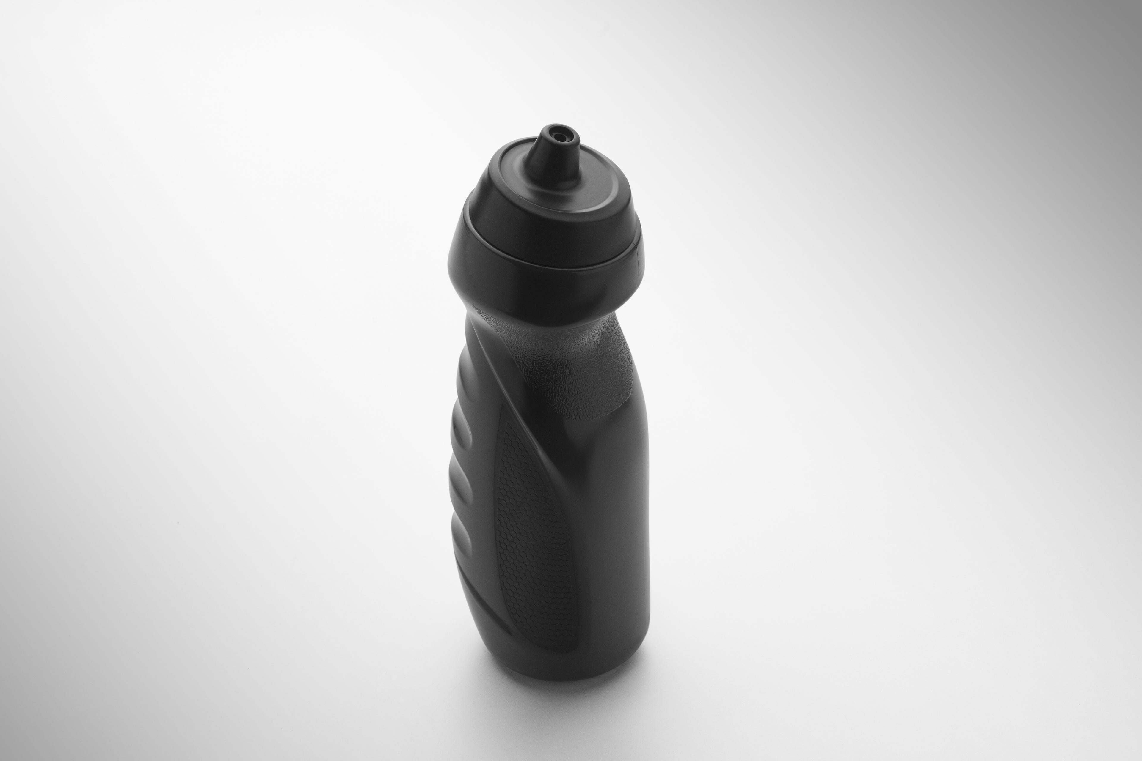 FERSK 700ml Sports Bottle with Handgrip